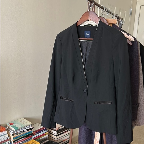 Gap Women's Black Blazer - Picture 1 of 9